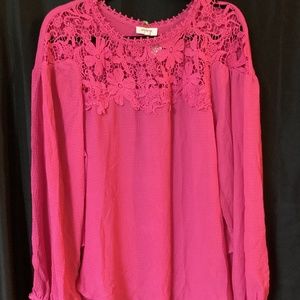 Fuschia top